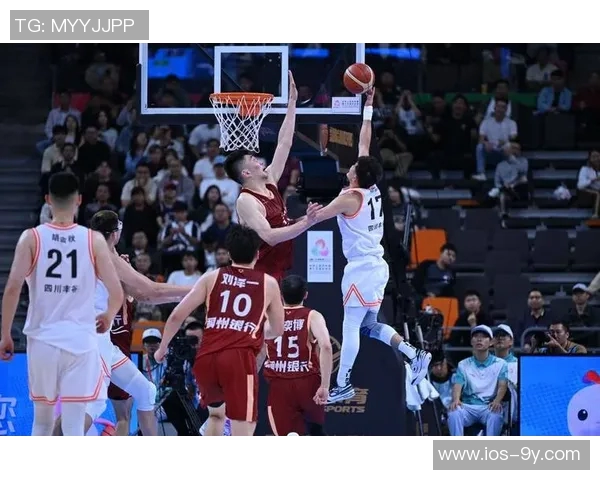 刘泽一表现亮眼尽管罚球不佳依然贡献13分6板4助攻2盖帽助力球队奋战